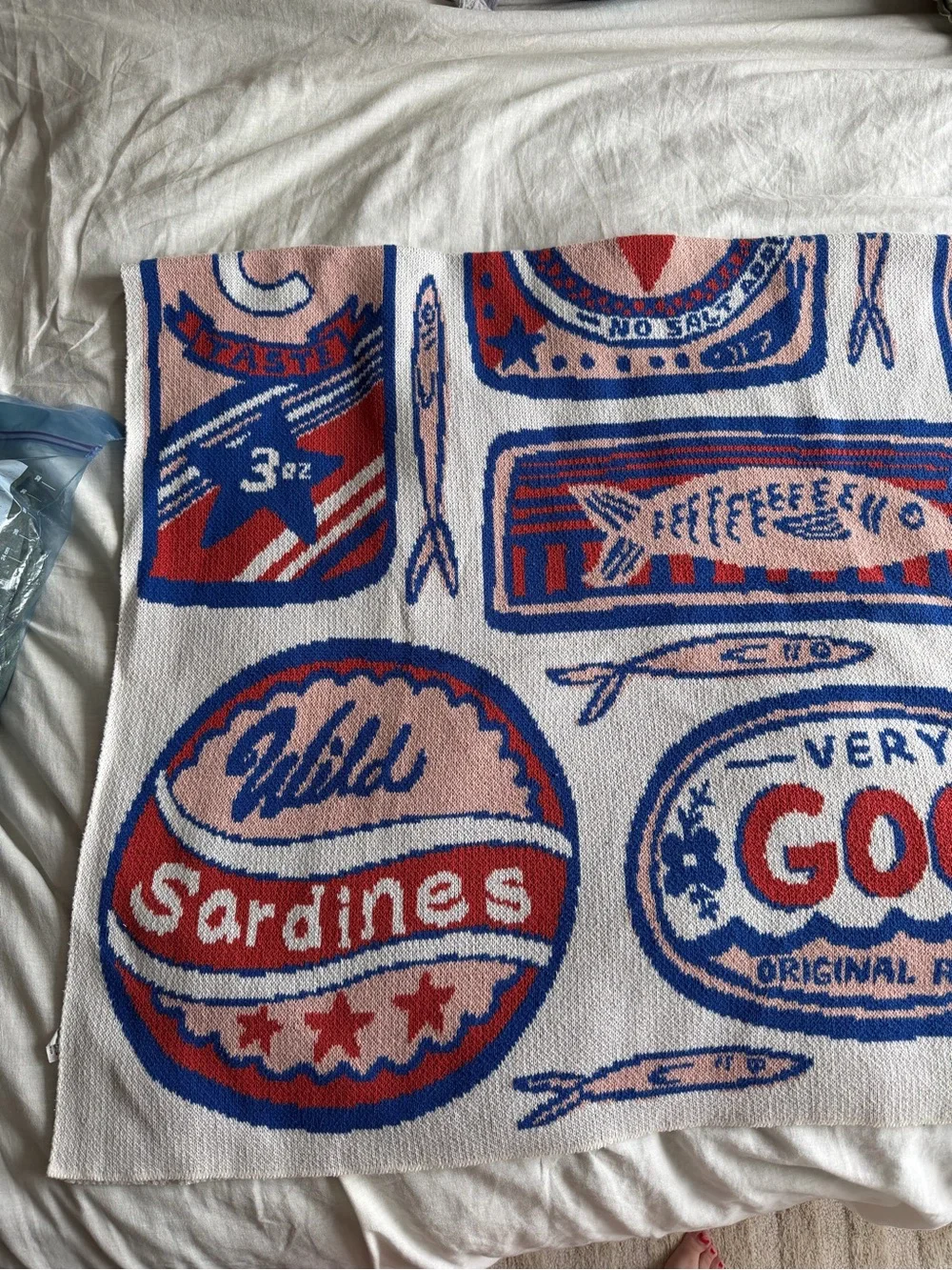 Calhoun & Co. Sardine Throw Blanket